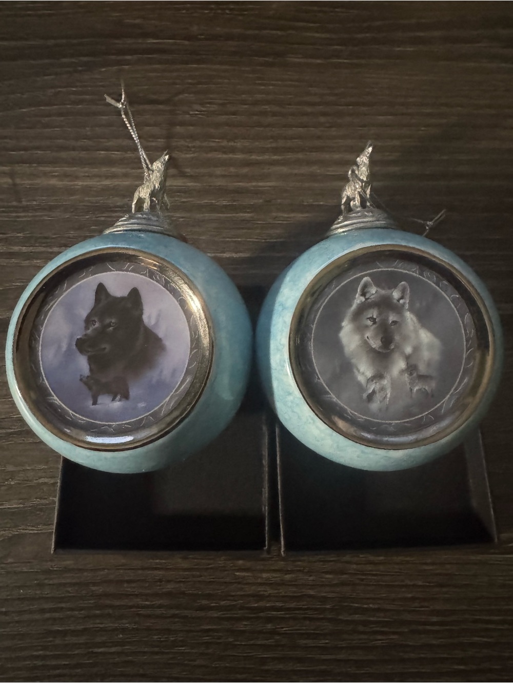 Bradford Exchange Wolf Ornaments 1997 Spirit Of The Wilderness Set Of 2